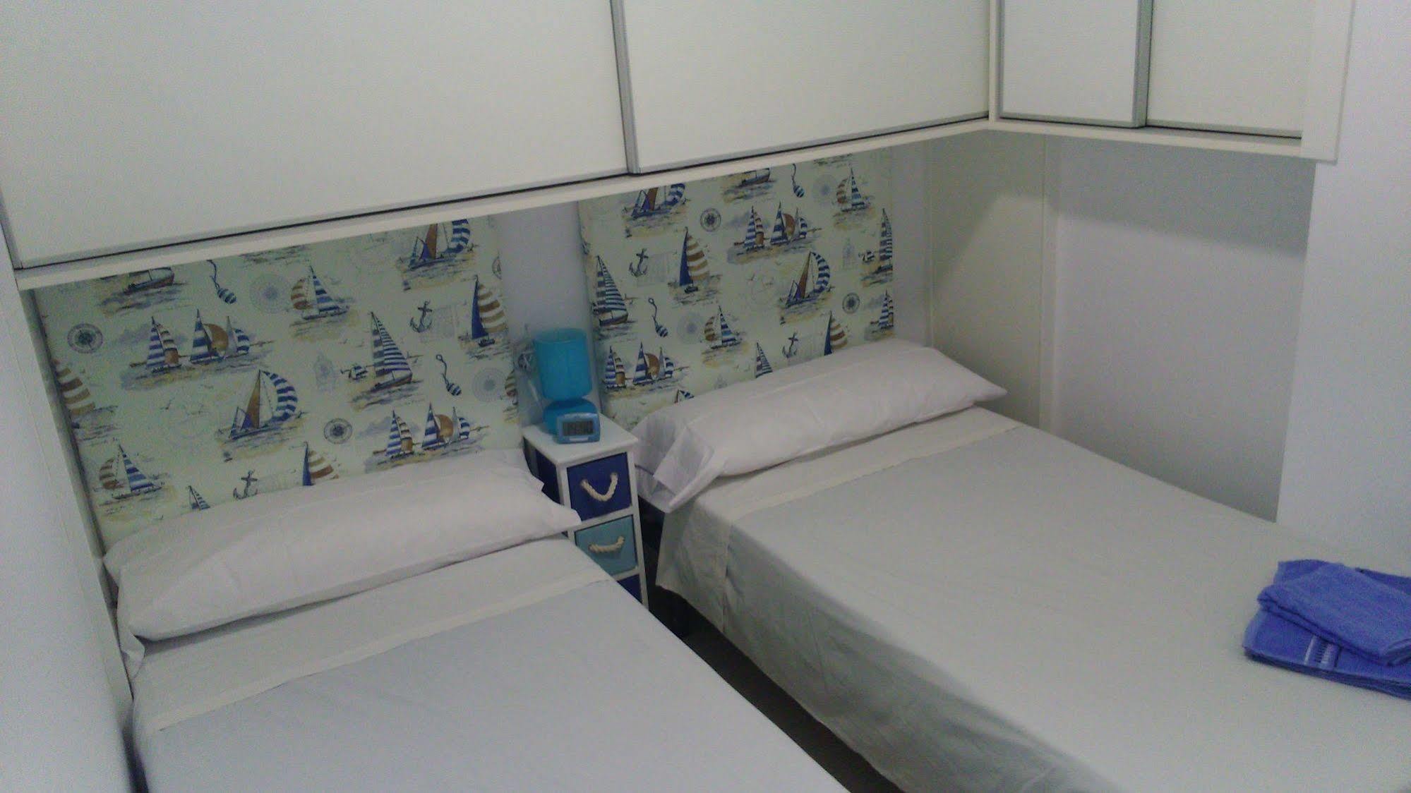 Blue Sky Apartment بينايدورم المظهر الخارجي الصورة